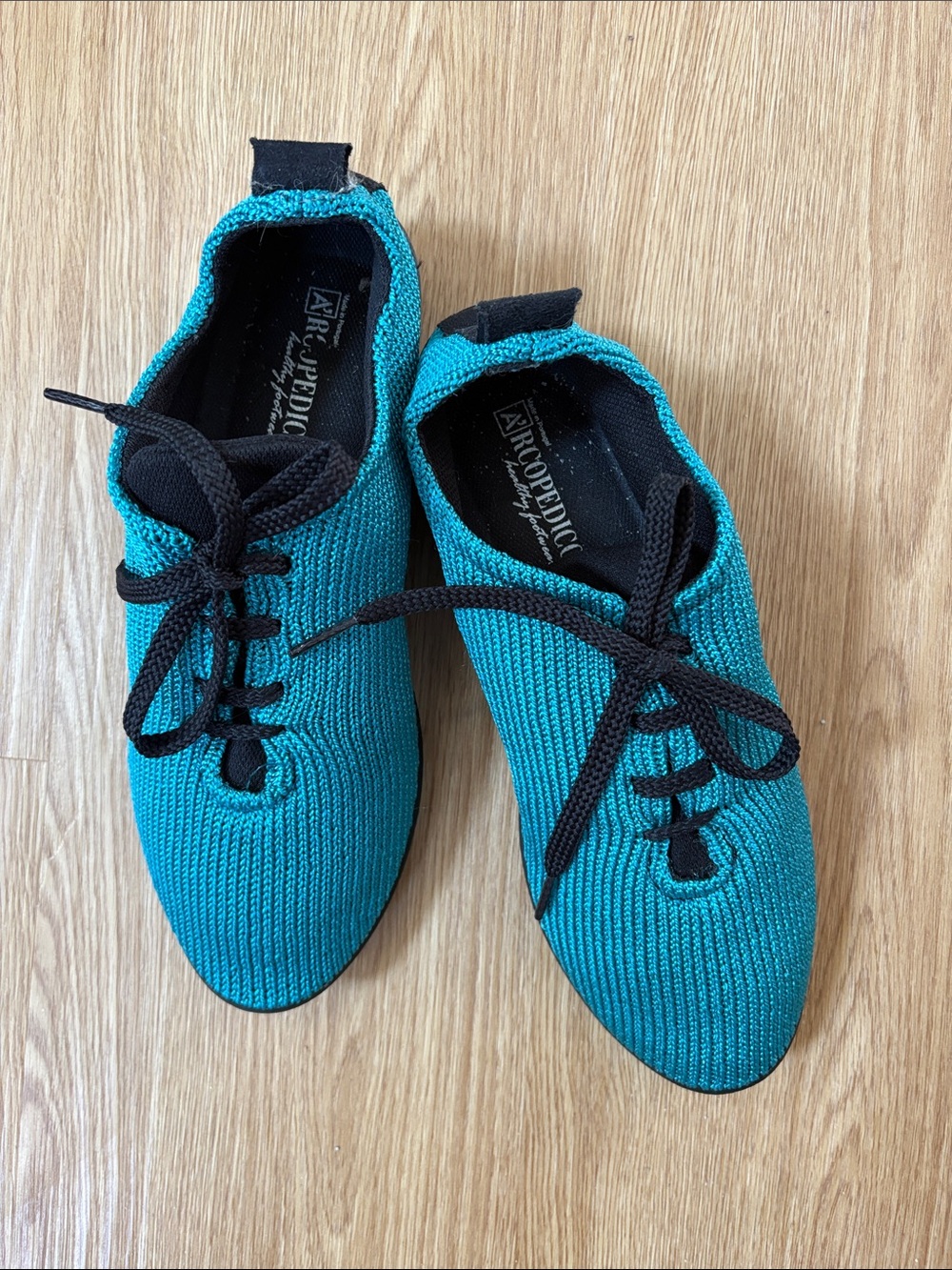 Arcopedico Classic Orthopedic Knit Lace-Up Sneakers